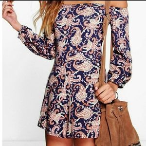 Boohoo Off shoulder Romper